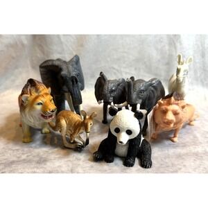Wildlife Animals Toy Figurines Play‎ Pretend Lot (7) Kangaroo Elephants Lion